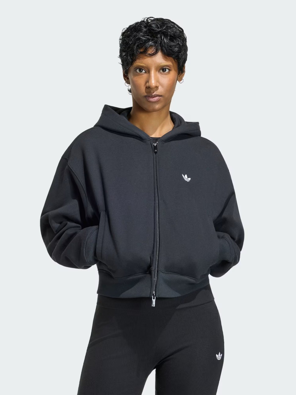 Толстовка женская Adidas ESS FL CP FZ HD черная KR9166 — фото 2 — Sport City Толстовка женская Adidas ESS FL CP FZ HD черная KR9166 — фото 2