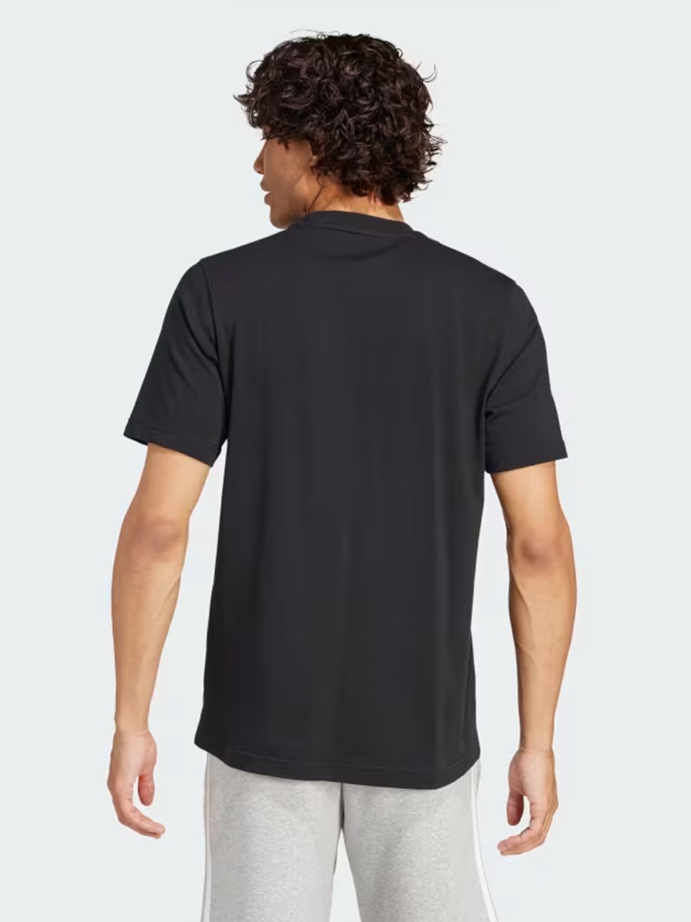 Футболка мужская Adidas BL SJ T Q1 GD черная IP3802 — фото 3