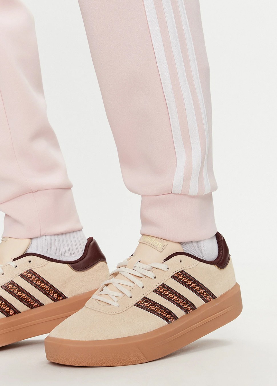 Штани жіночі Adidas W FI 3S REG PT рожеві IW5194 — фото 6