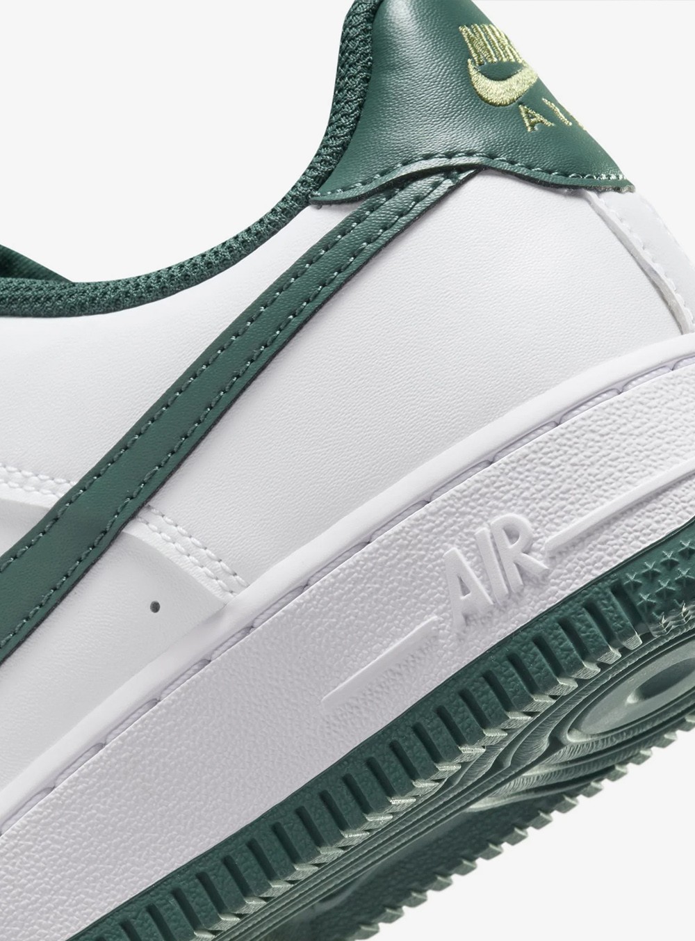 Кроссовки женские Nike AIR FORCE 1 (GS) белые FV5948-110 изображение 7