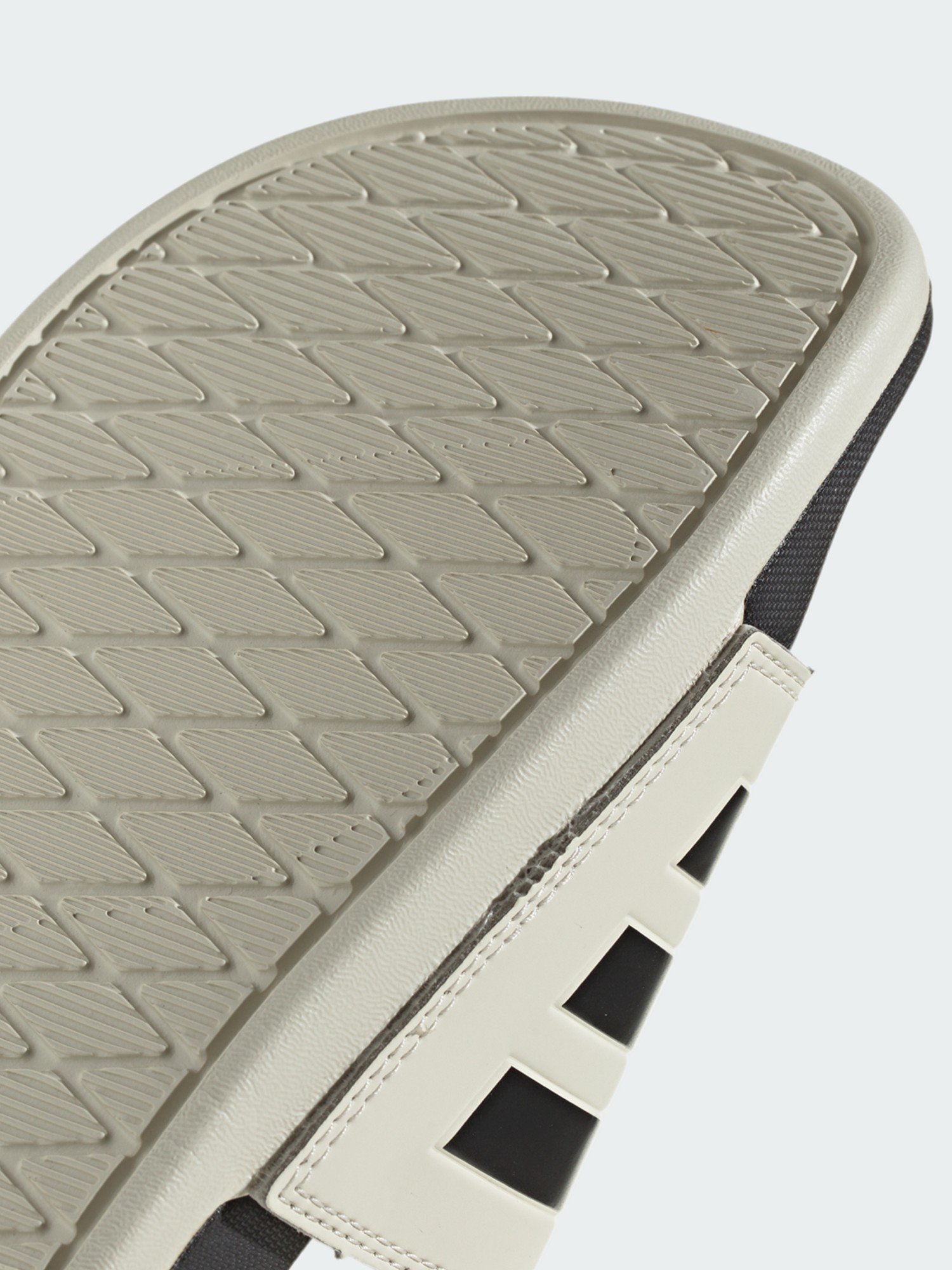 Пляжная обувь мужская Adidas ADILETTE COMFORT бежевая JP5736 изображение 7