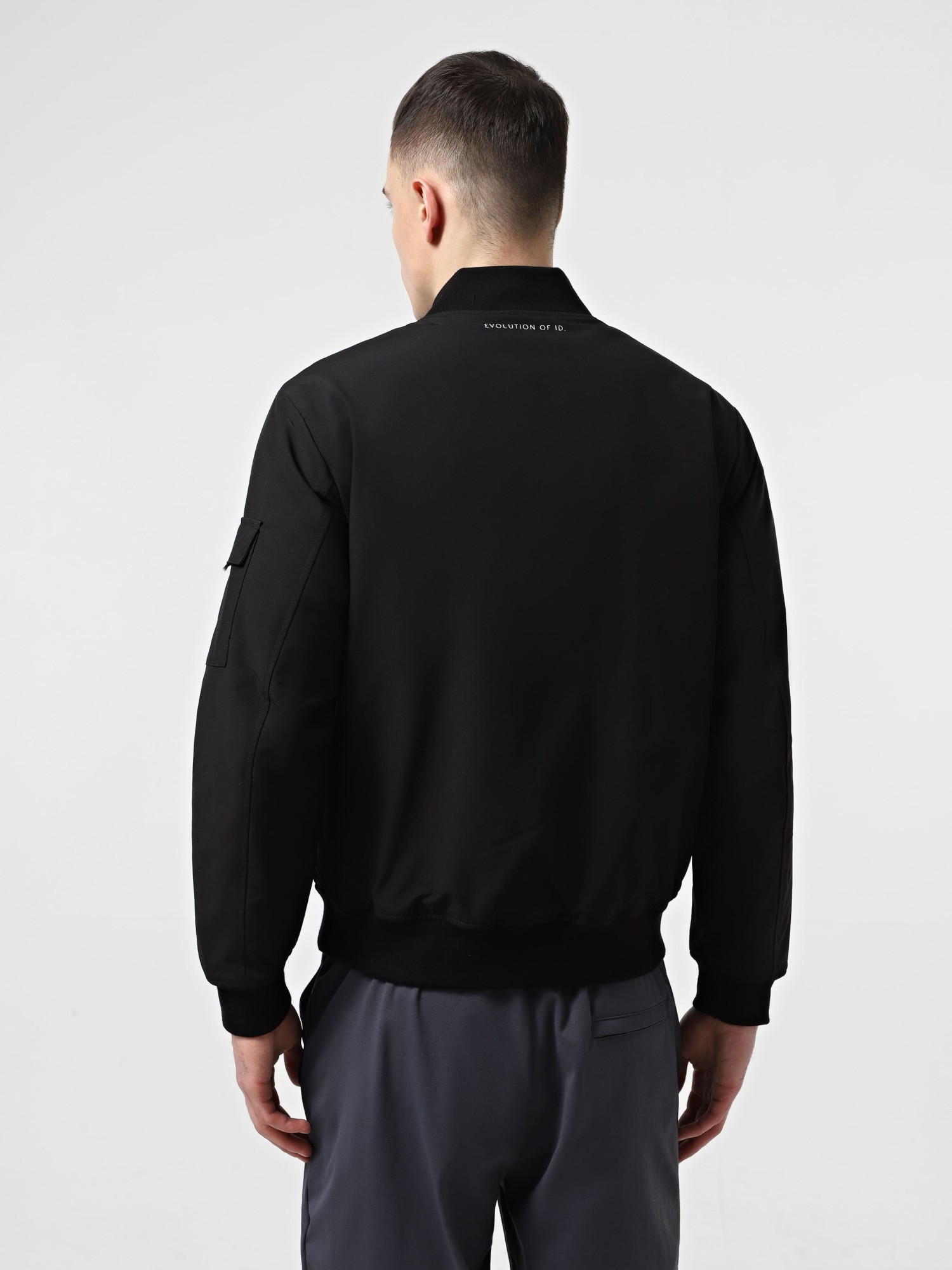 Ветровка мужская Evoids Veilgh черная 615601-010 изображение 3