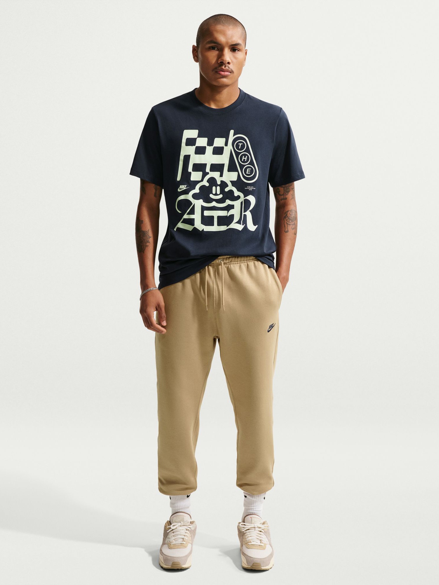 Футболка мужская Nike U NSW TEE STD CLOUD AIR темно-синяя IH1167-451 изображение 2