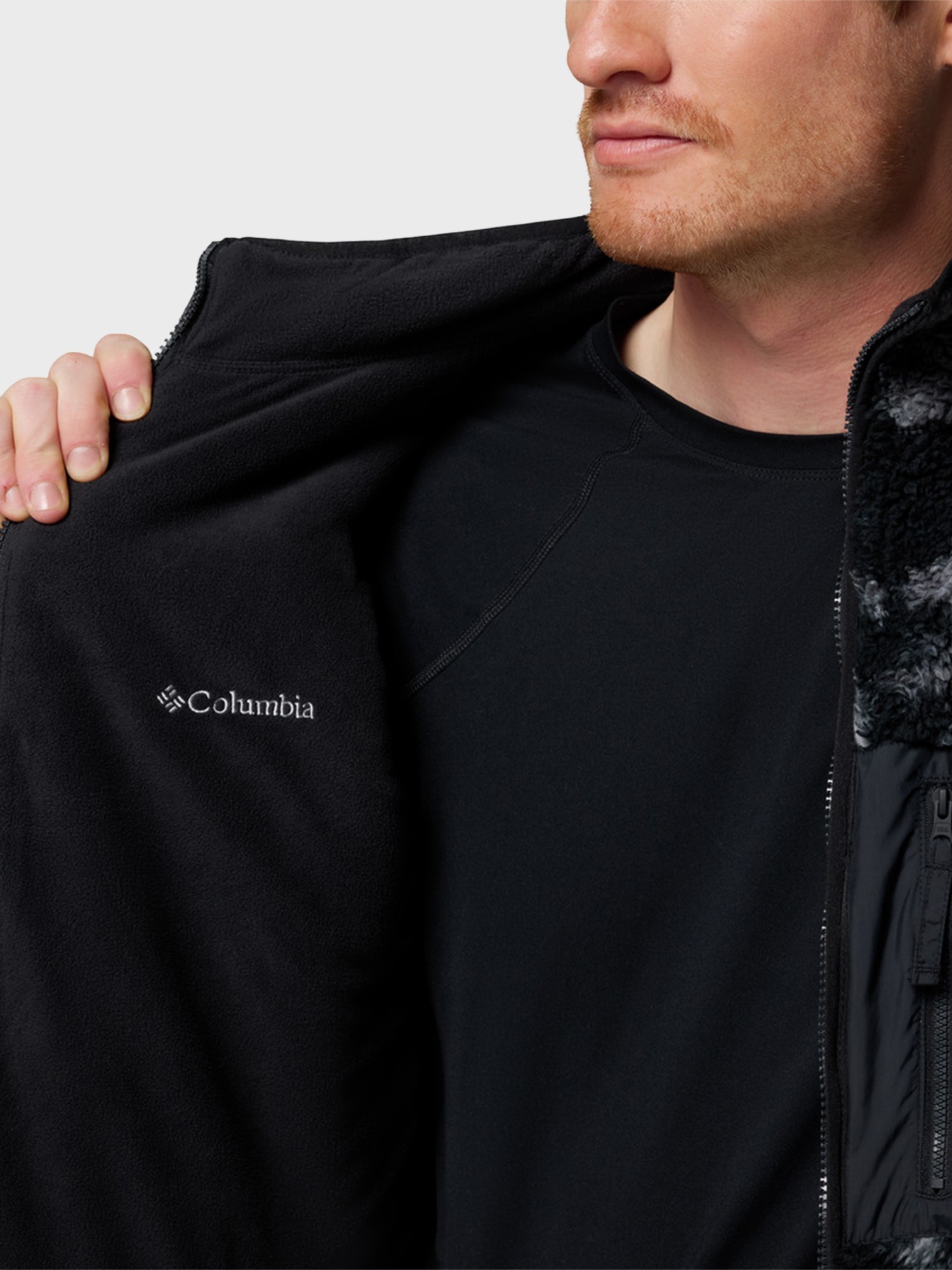 Толстовка чоловіча Columbia Winter Pass™ Reversible Fleece чорна 2135651-010 изображение 7