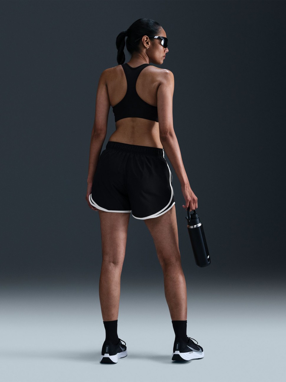 Шорти жіночі Nike W NK TEMPO DF MR 3" SHORT чорні HM6096-010 — фото 6