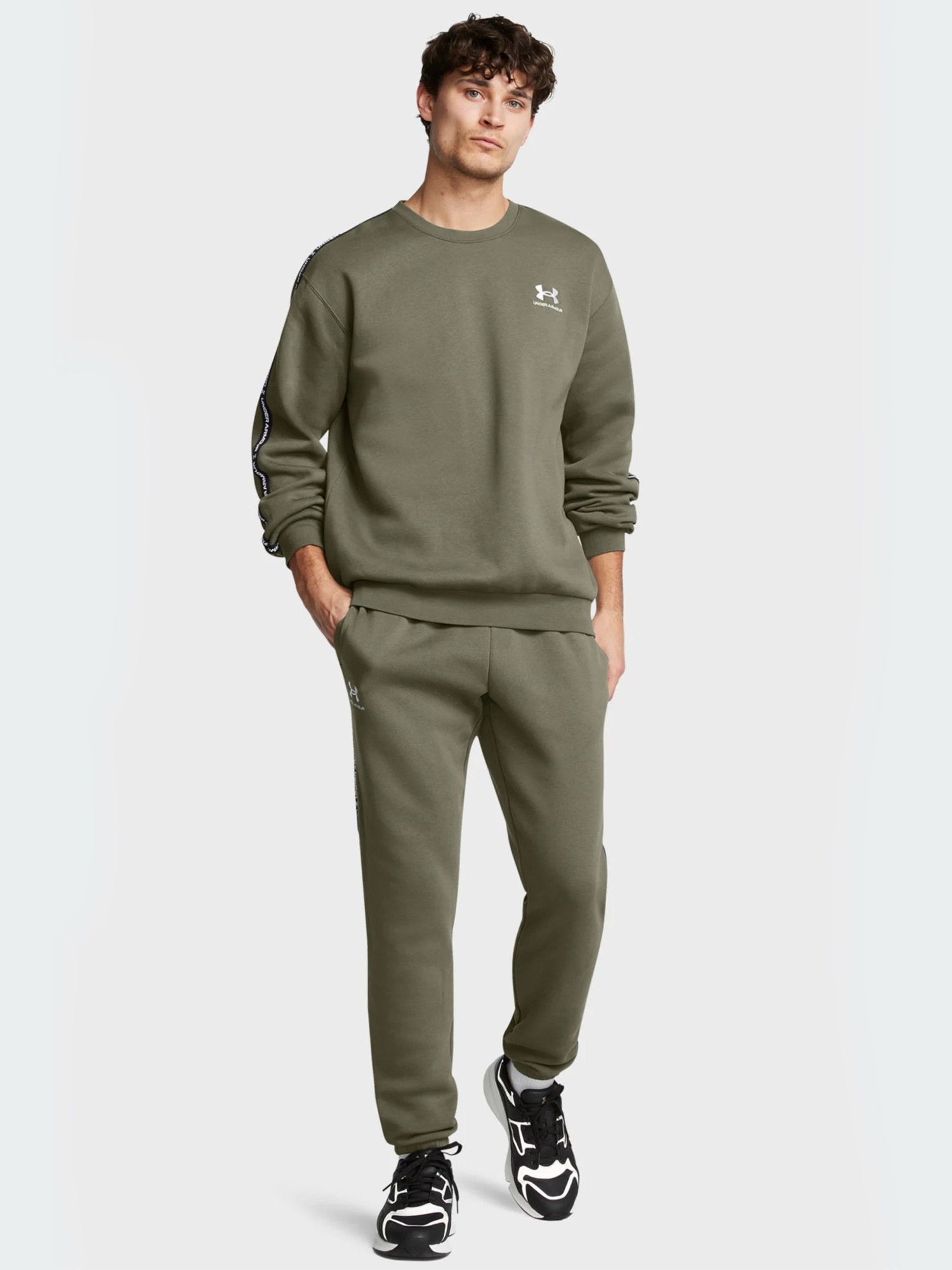 Толстовка чоловіча Under Armour UA Icon Fleece Crew Taping оливкова 1389357-390 изображение 4
