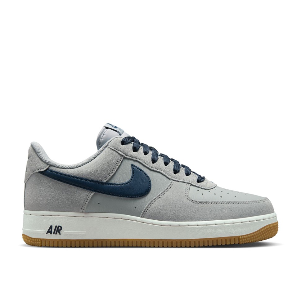 Кросівки чоловічі Nike AIR FORCE 1 '07 LV8 1 сірі IB6388-003 изображение 1