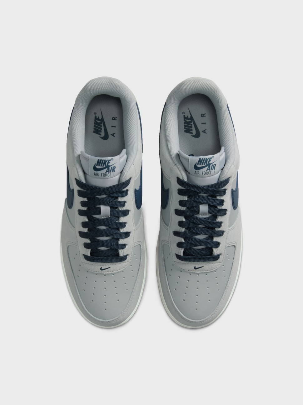 Кросівки чоловічі Nike AIR FORCE 1 '07 LV8 1 сірі IB6388-003 — фото 8 — Sport City Кросівки чоловічі Nike AIR FORCE 1 '07 LV8 1 сірі IB6388-003 — фото 8