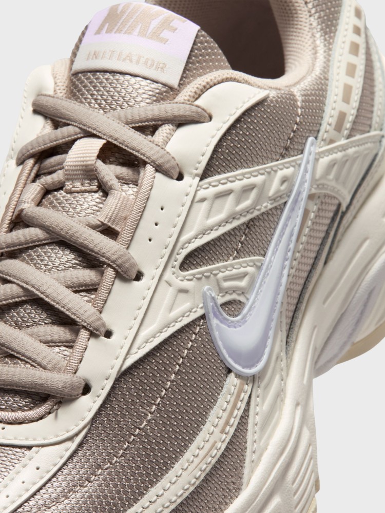 Кросівки жіночі Nike WMNS INITIATOR молочні 394053-105 изображение 5