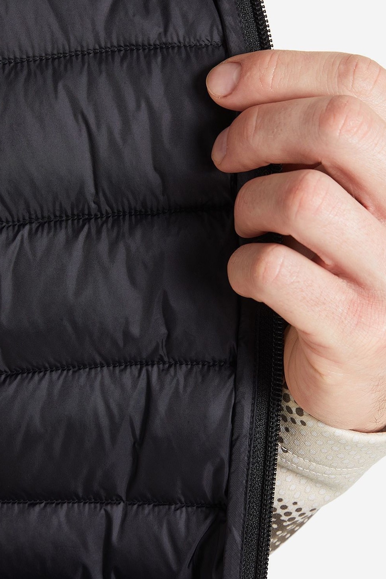 Жилетка мужская Outventure черная 111788-99 изображение 5