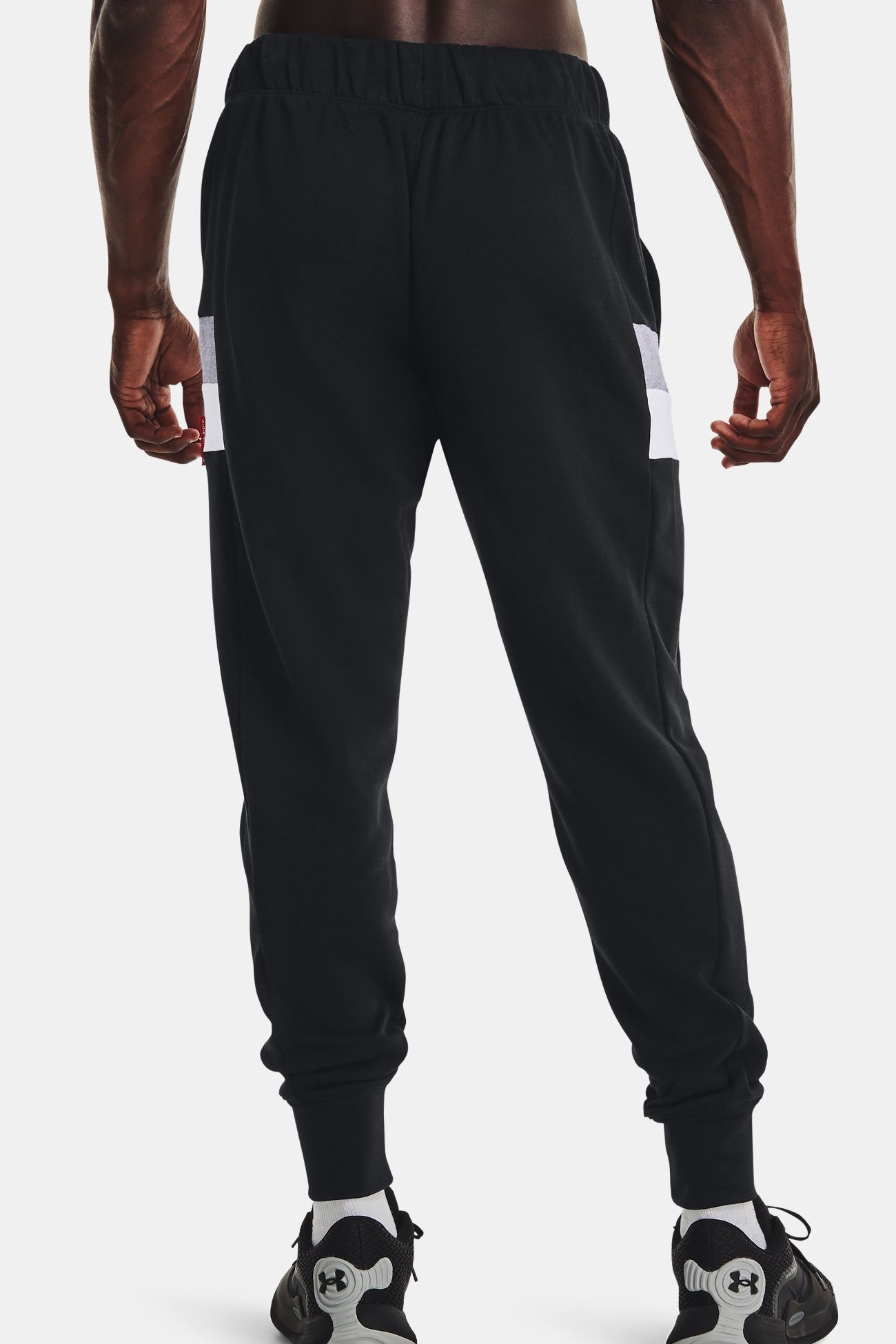 Чоловічі штани Under Armour Ua Baseline Fleece Jogger чорні 1366527-001 изображение 2