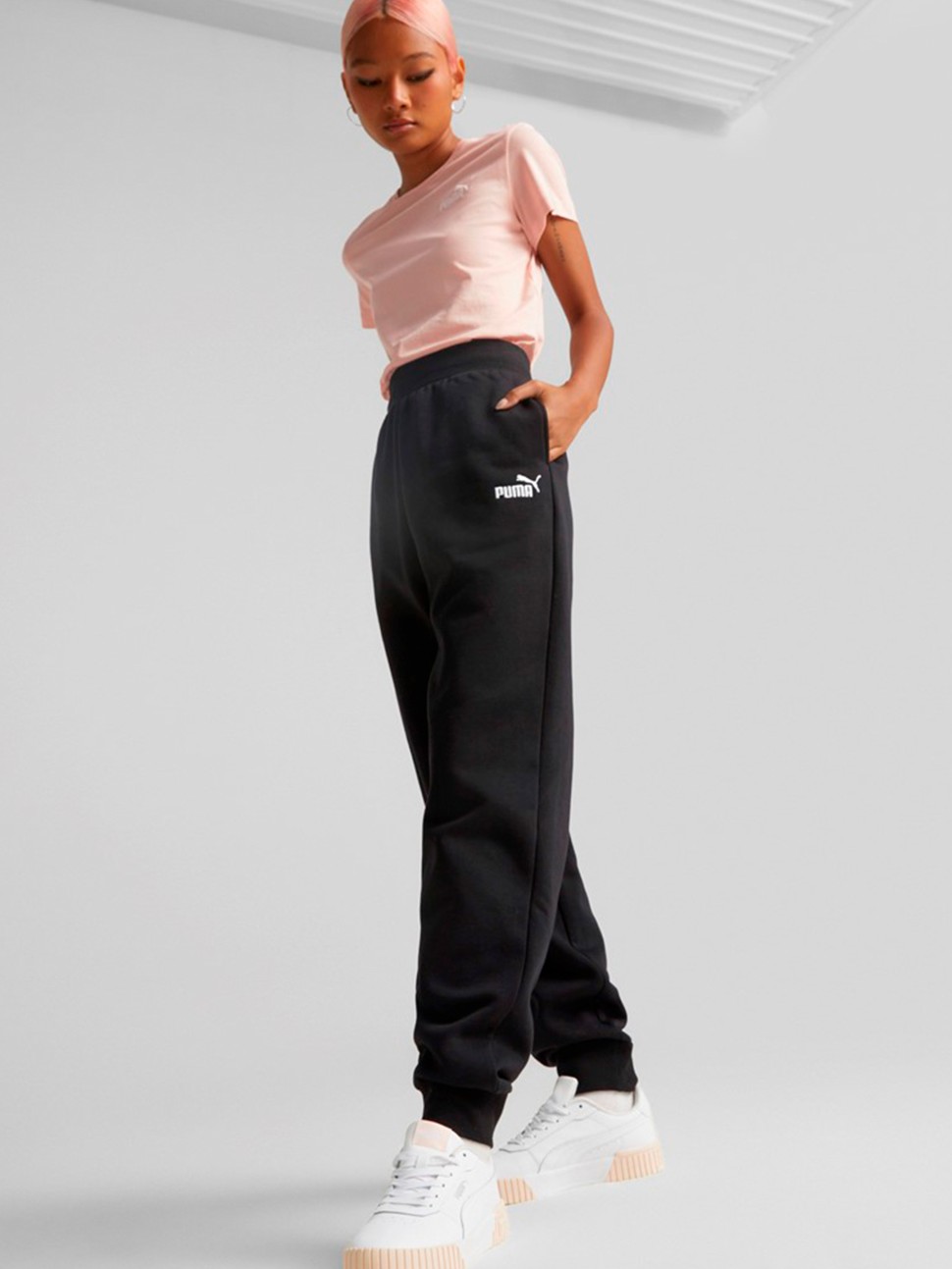 Штани жіночі Puma ESS+ Embroidery Pants чорні 67000701 — фото 6