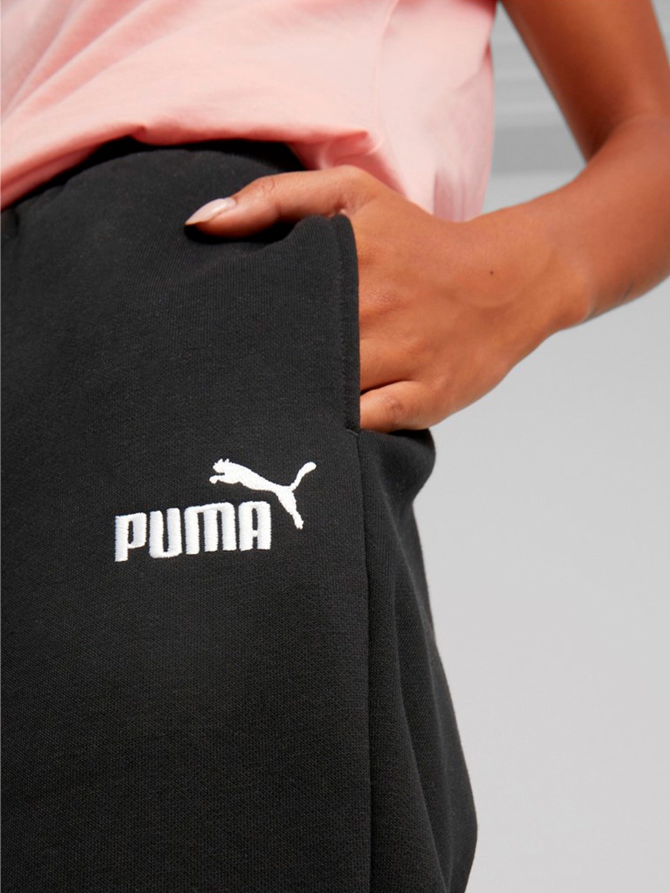 Штани жіночі Puma ESS+ Embroidery Pants чорні 67000701 — фото 7
