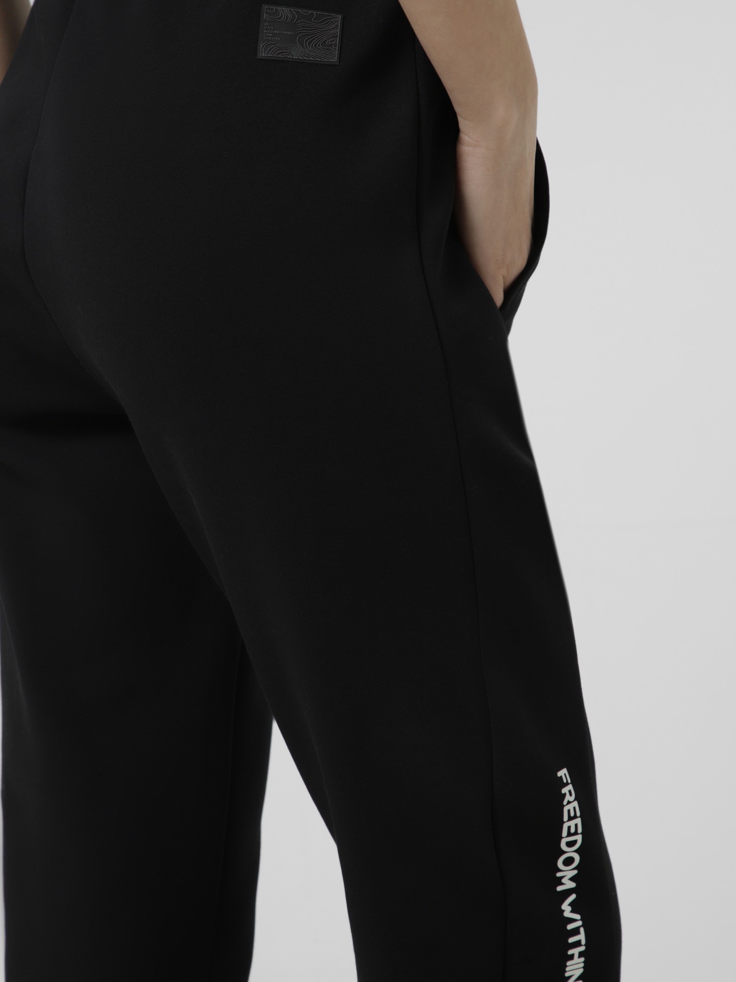 Штани жіночі Larum Lavelle чорні 302514-010 изображение 5