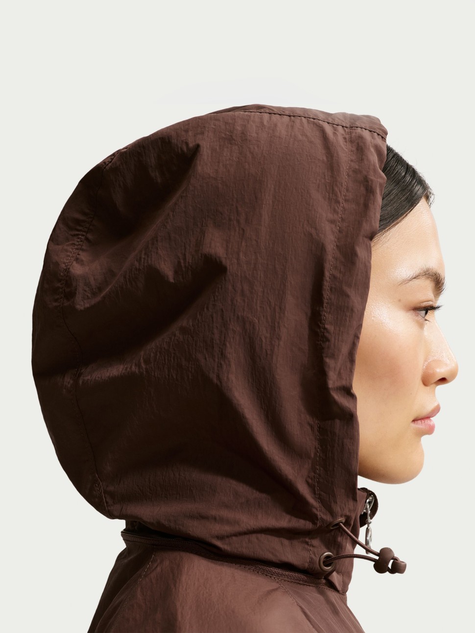 Вітрівка жіноча Nike W NSW WVN JACKET GLS коричнева IO1300-216 — фото 6