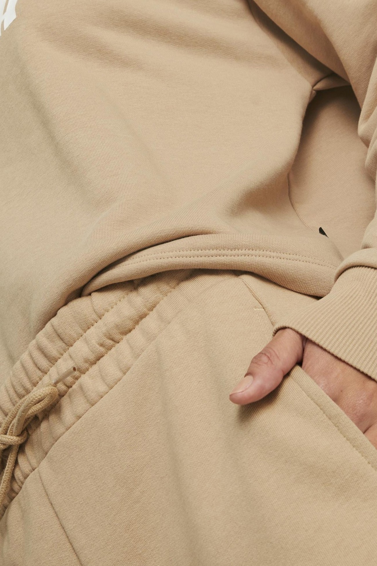 Шорти жіночі Puma ESS High Waist Shorts бежеві 84833989 изображение 6