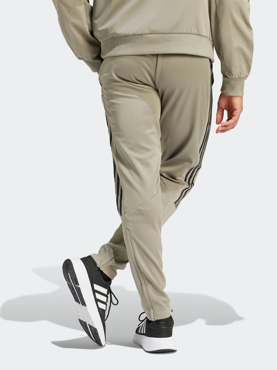 Штани чоловічі Adidas M TIRO PT Q1 сірі IS1504 — фото 4