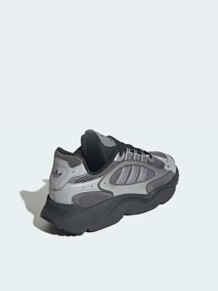 Кросівки чоловічі Adidas OZMILLEN сірі JI2628 изображение 5