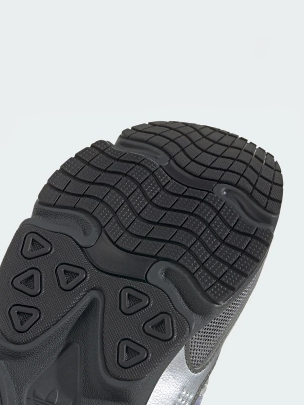 Кросівки чоловічі Adidas OZMILLEN сірі JI2628 — фото 7
