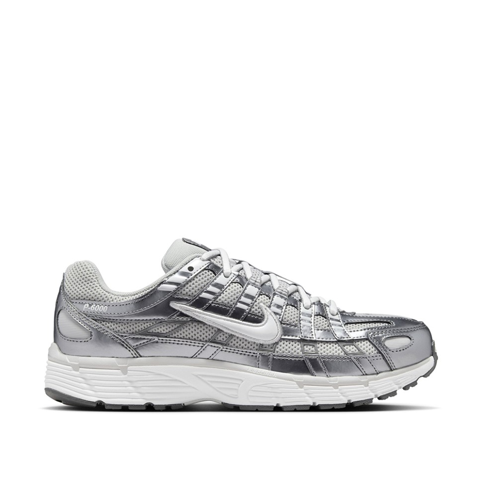 Кроссовки женские Nike P-6000 серые IO3496-001