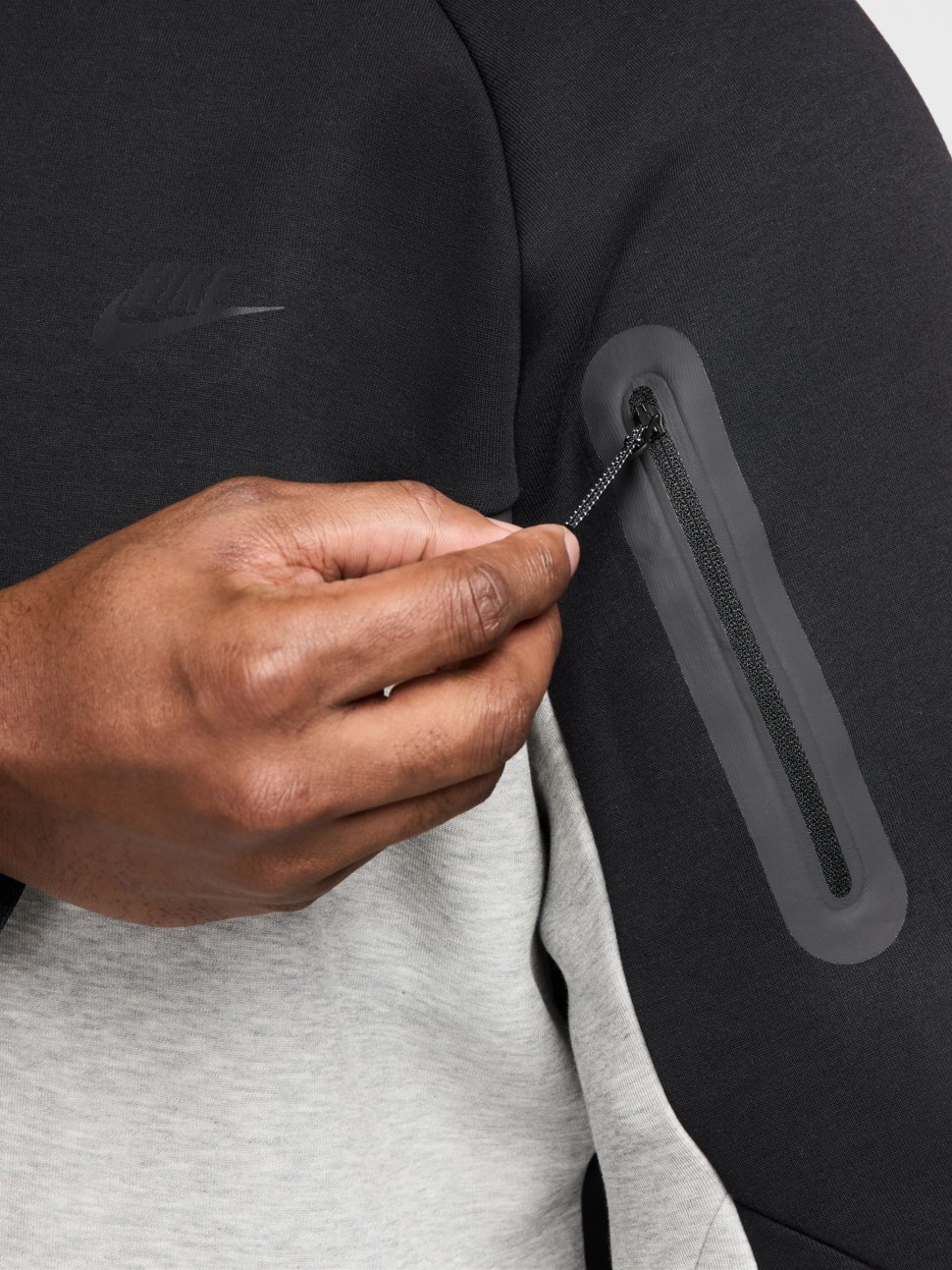Толстовка чоловіча Nike M NK TCH FLC FZ WR HOODIE чорна HV0949-011 — фото 5