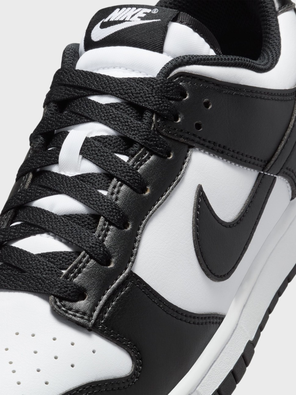 Кроссовки мужские Nike DUNK LOW RETRO белые HF5441-100 — фото 5 — Sport City Кроссовки мужские Nike DUNK LOW RETRO белые HF5441-100 — фото 5