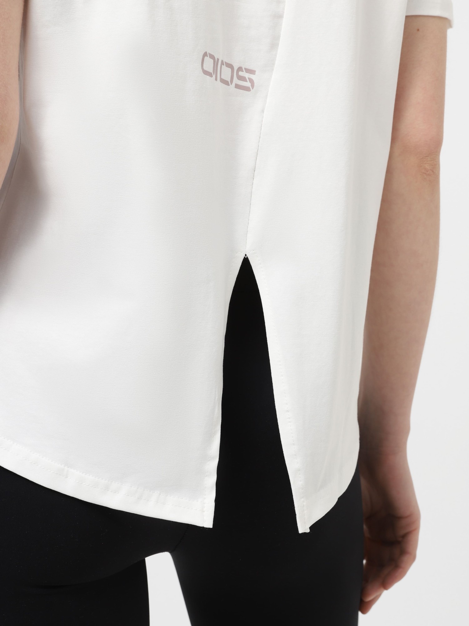 Футболка женская Evoids Coldy молочная 552341-121 изображение 6