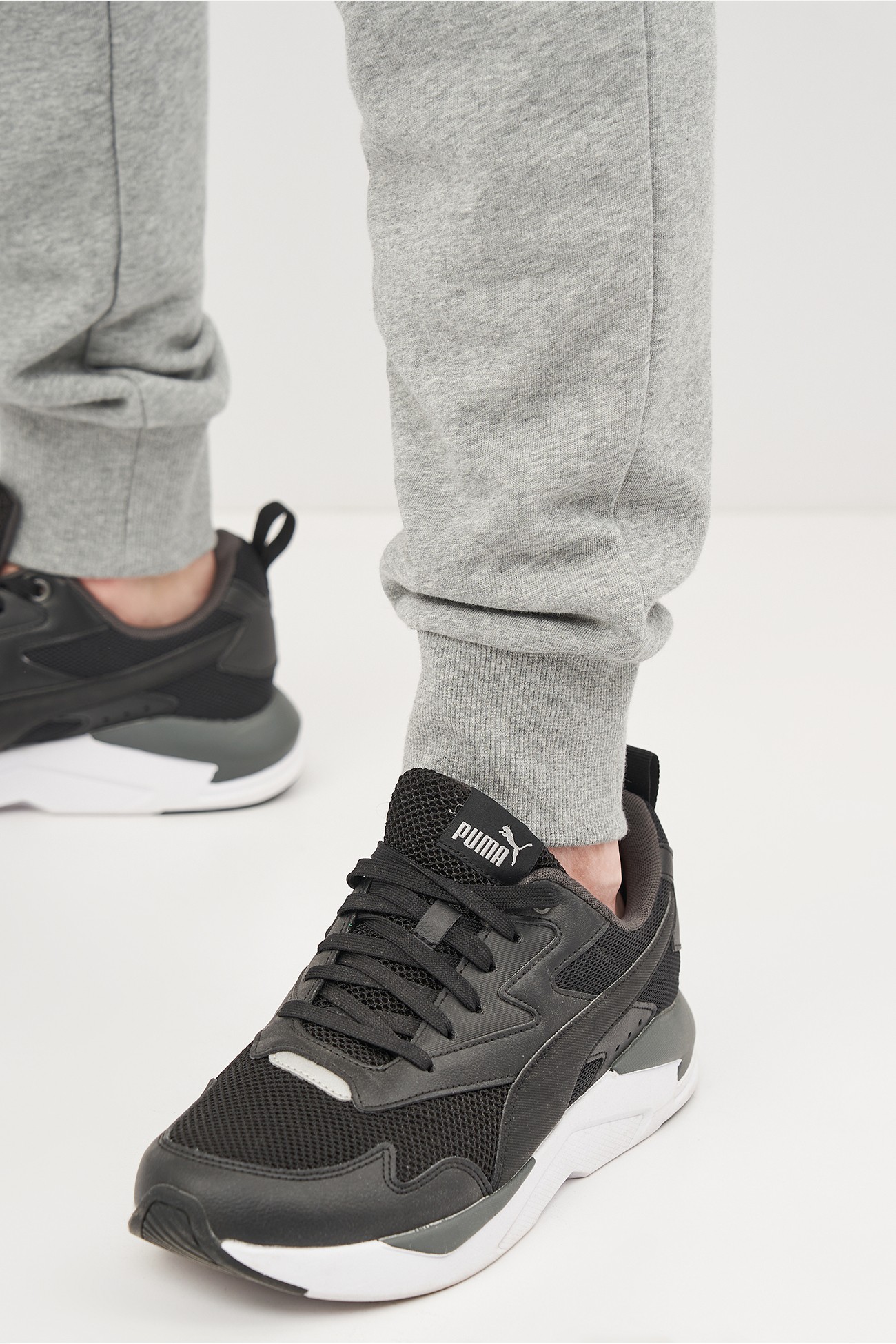 Штани чоловічі Puma Ess Logo Pants сірі 58671653 изображение 4