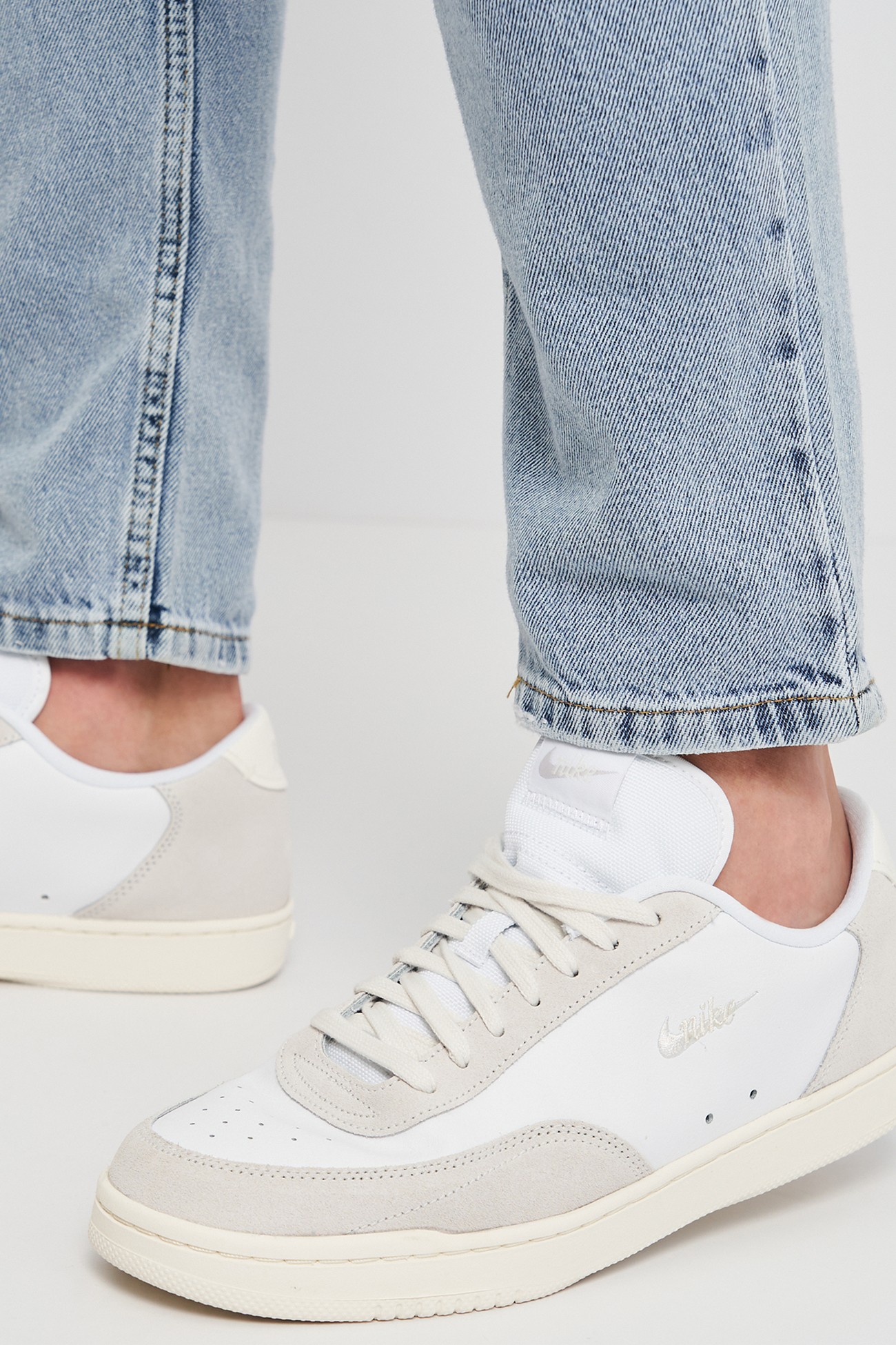 Кросівки чоловічі Nike NIKE COURT VINTAGE PREM білі CW7586-100 изображение 6