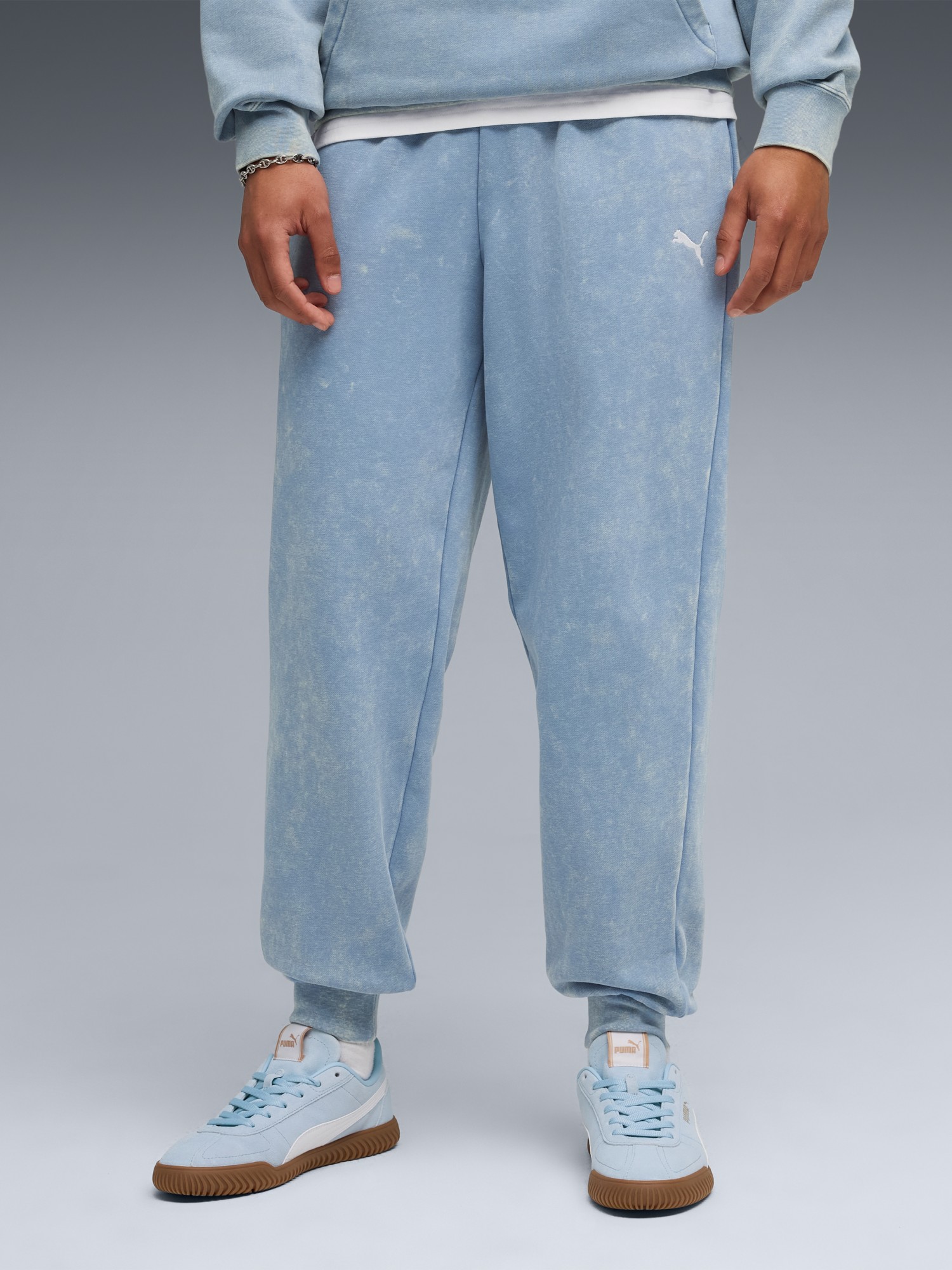 Штани чоловічі Puma ESS ELEVATED Wash Sweatpants блакитні 68843634 изображение 2