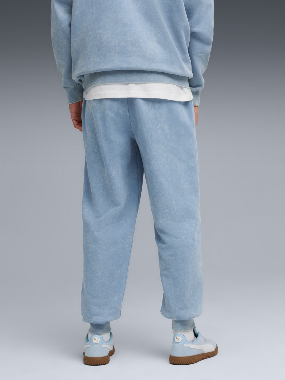 Штани чоловічі Puma ESS ELEVATED Wash Sweatpants блакитні 68843634 — фото 3