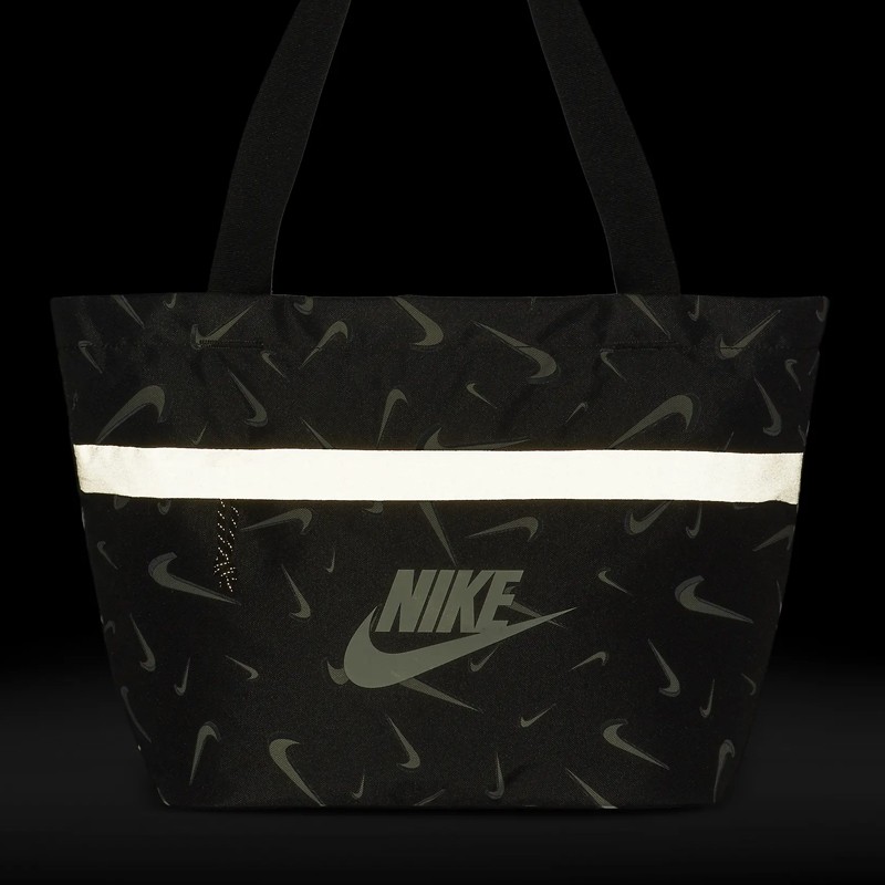 Сумка Nike Y Nk Tanjun Tote - Aop черная CU8334-010 — фото 4