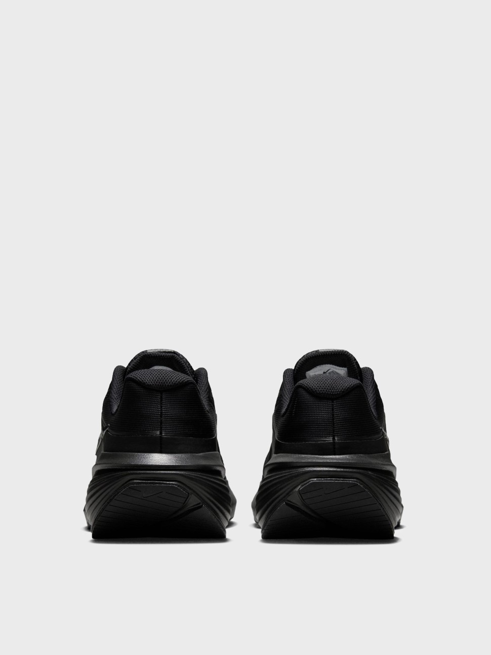 Кросівки чоловічі Nike DOWNSHIFTER 14 чорні IB1895-001 — фото 6 — Sport City Кросівки чоловічі Nike DOWNSHIFTER 14 чорні IB1895-001 — фото 6