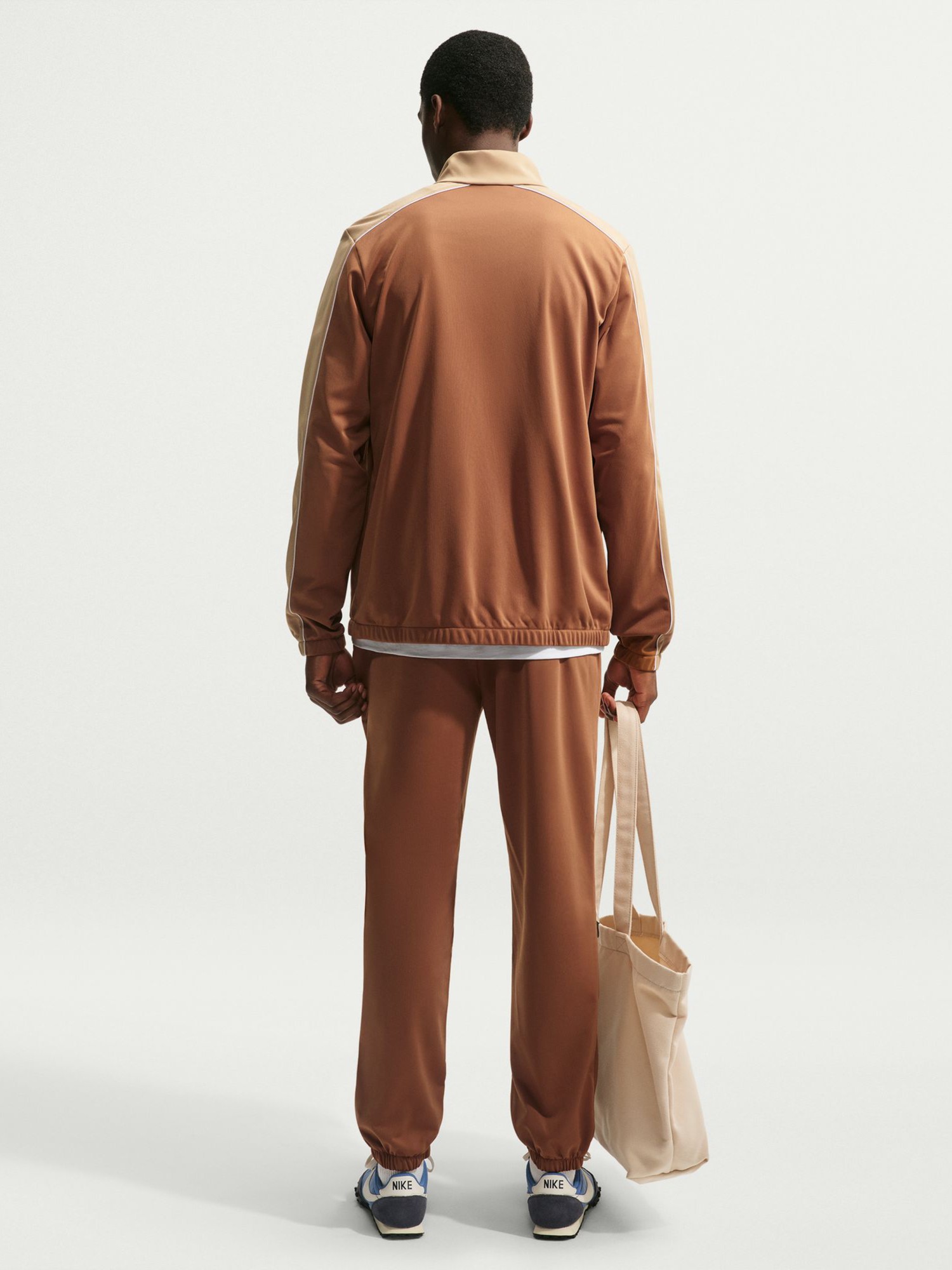 Костюм чоловічий Nike M NK CLUB PK TRK SUIT пісочний HV1444-270 изображение 3