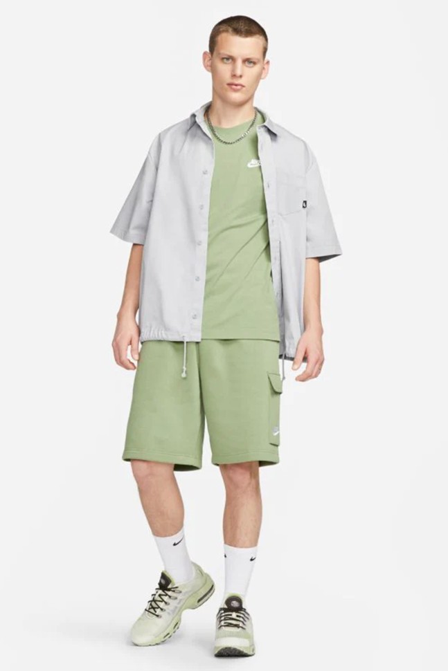 Футболка чоловіча Nike M NSW CLUB TEE зелена AR4997-386 изображение 2