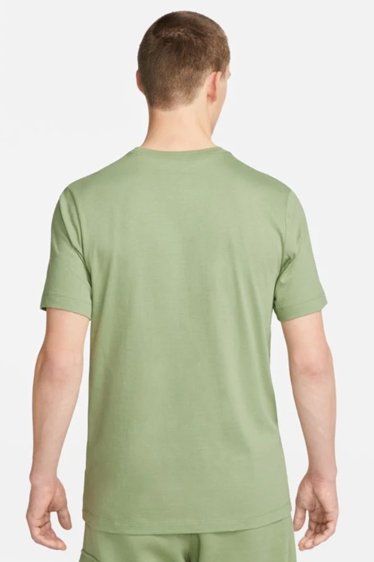 Футболка чоловіча Nike M NSW CLUB TEE зелена AR4997-386 изображение 5