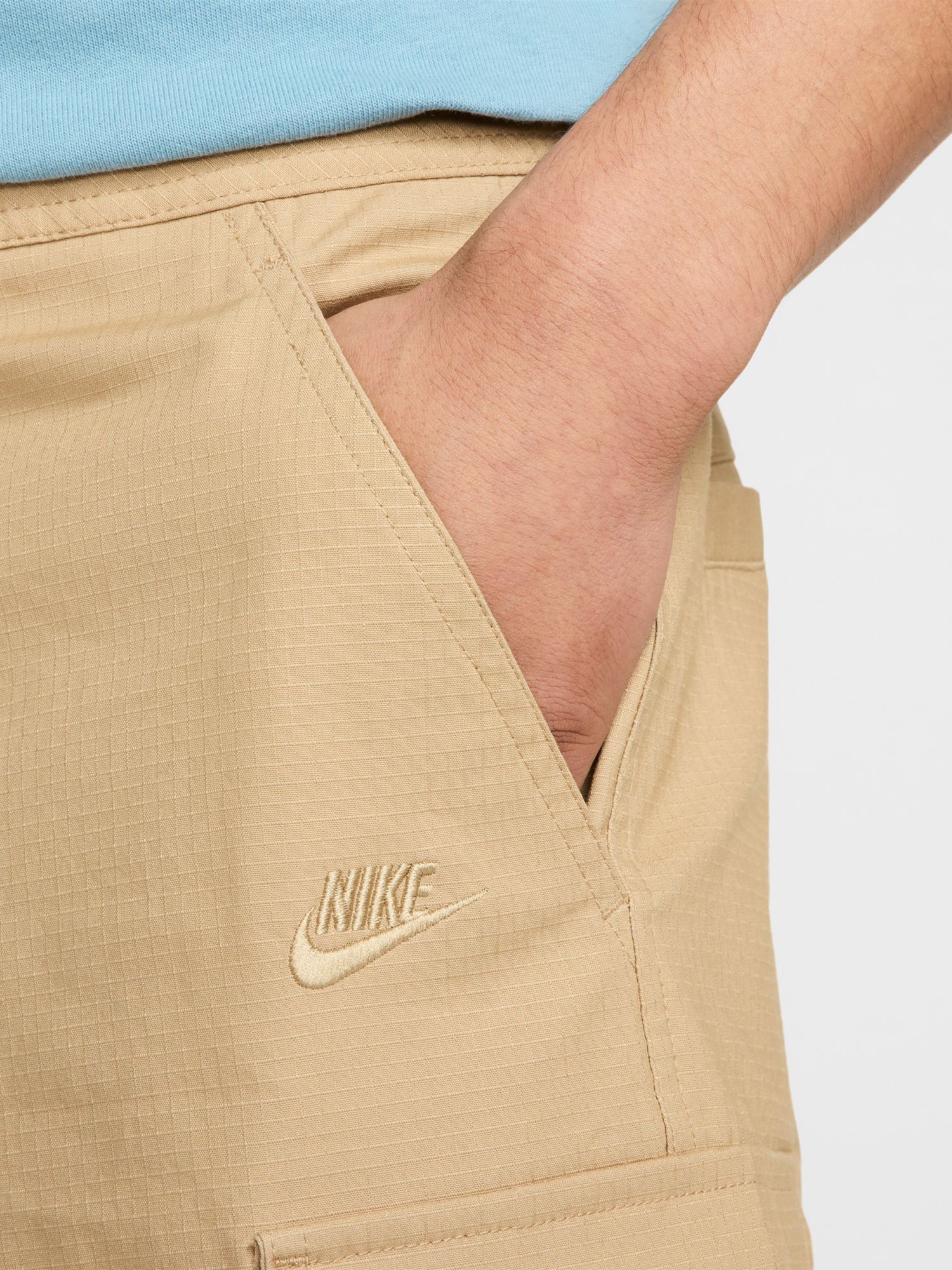 Шорти чоловічі Nike M NK CLUB WVN CARGO SHORT бежеві FN3517-297 изображение 6