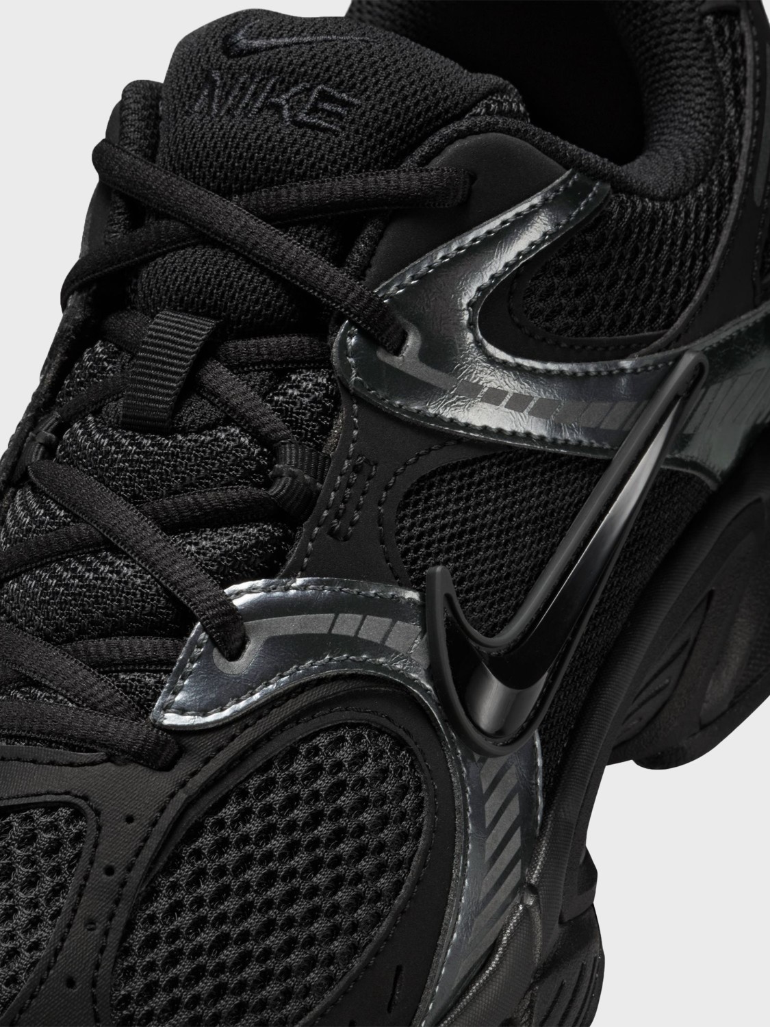 Кроссовки мужские Nike V5 RNR черные HJ5228-001 изображение 5