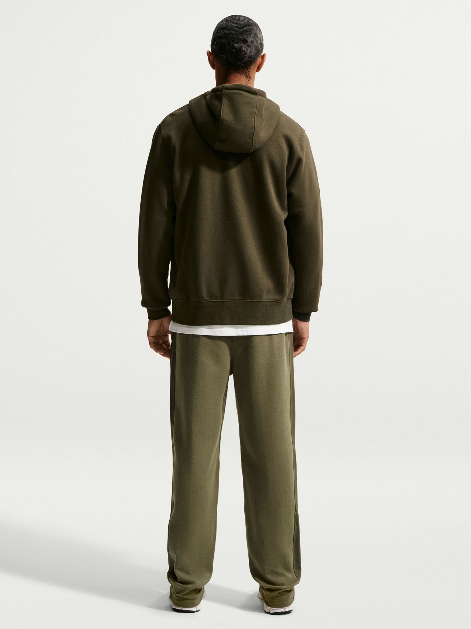 Брюки мужские Nike M NK CLUB VARSITY OH PANT хаки IO1373-222 изображение 3