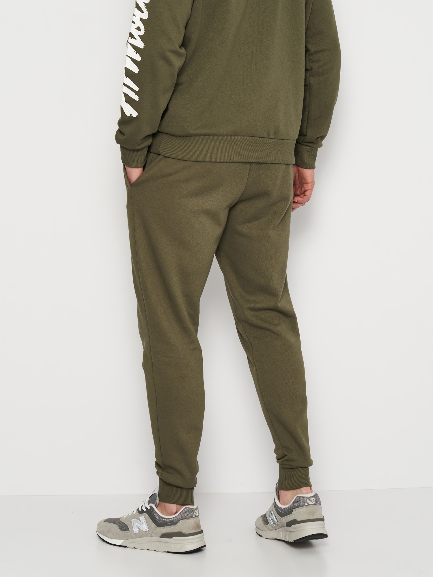 Брюки мужские Under Armour UA Rival Fleece Graphic Jgrs оливковые 1379776-390 изображение 3