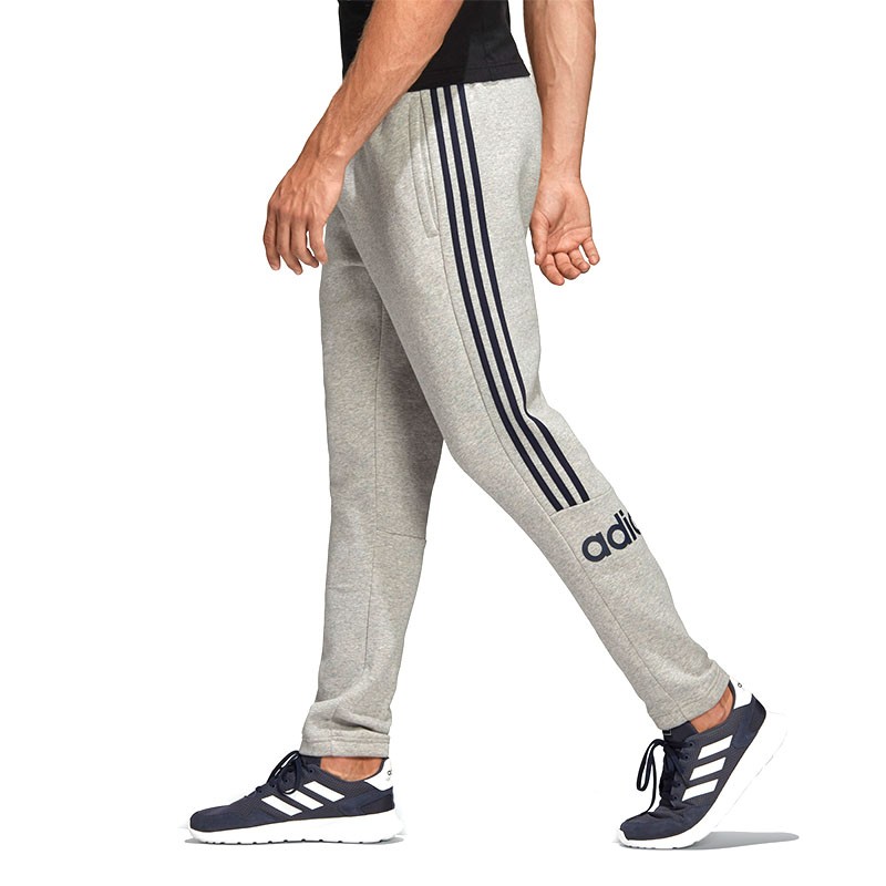 Брюки мужские Adidas 3-Stripes Jogging Pants серые EI9003 — фото 4 — Sport City Брюки мужские Adidas 3-Stripes Jogging Pants серые EI9003 — фото 4