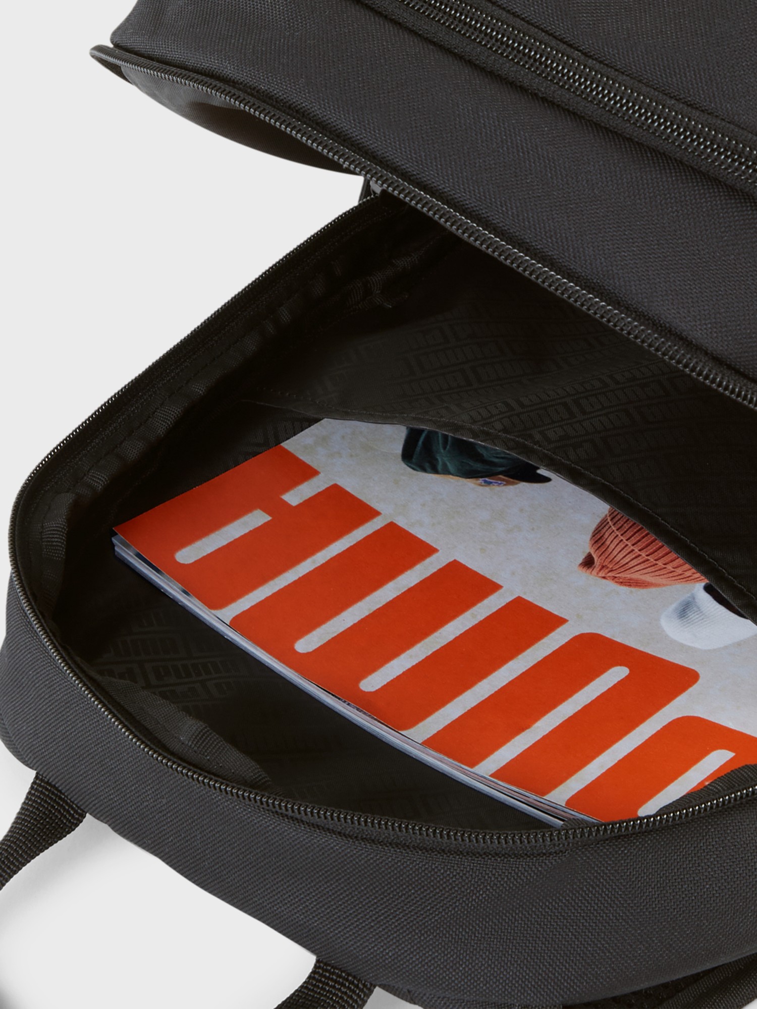 Рюкзак  Puma ACADEMY Backpack черный 09069701 изображение 5