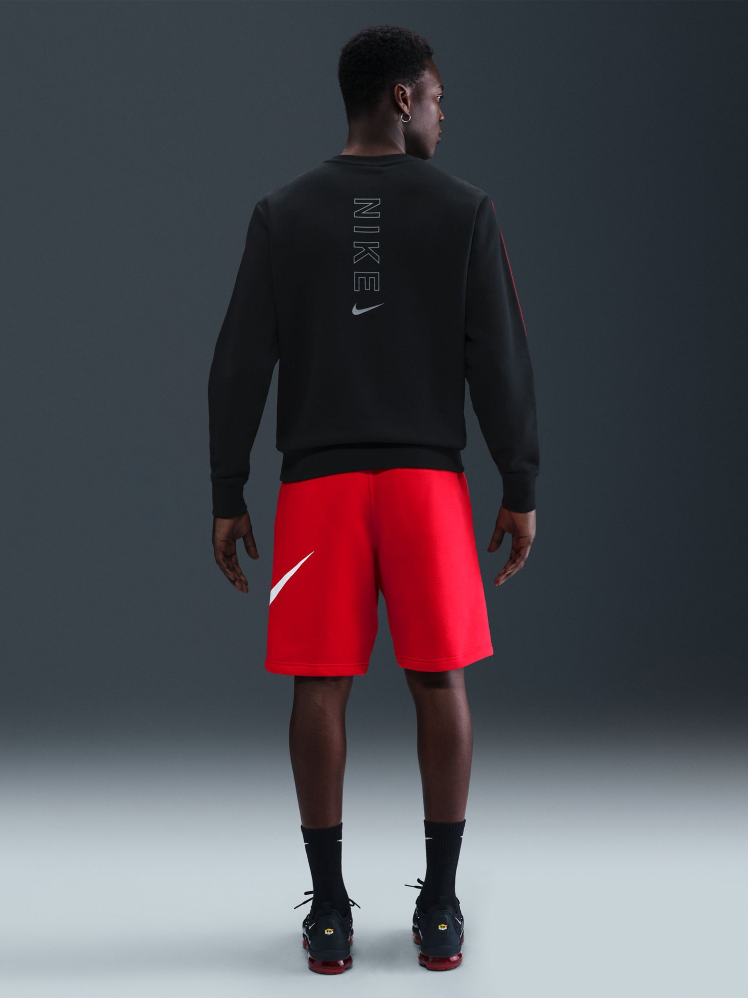 Толстовка мужская Nike M NSW CS CREW FLC BB черная IH4286-010 изображение 3