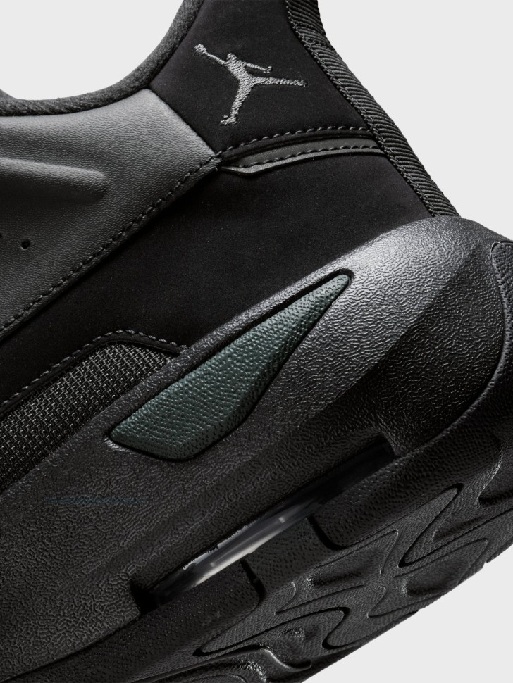 Кроссовки мужские Nike JORDAN MAX AURA 7 черные HQ2091-001 изображение 6 Кроссовки мужские Nike JORDAN MAX AURA 7 черные HQ2091-001 изображение 6