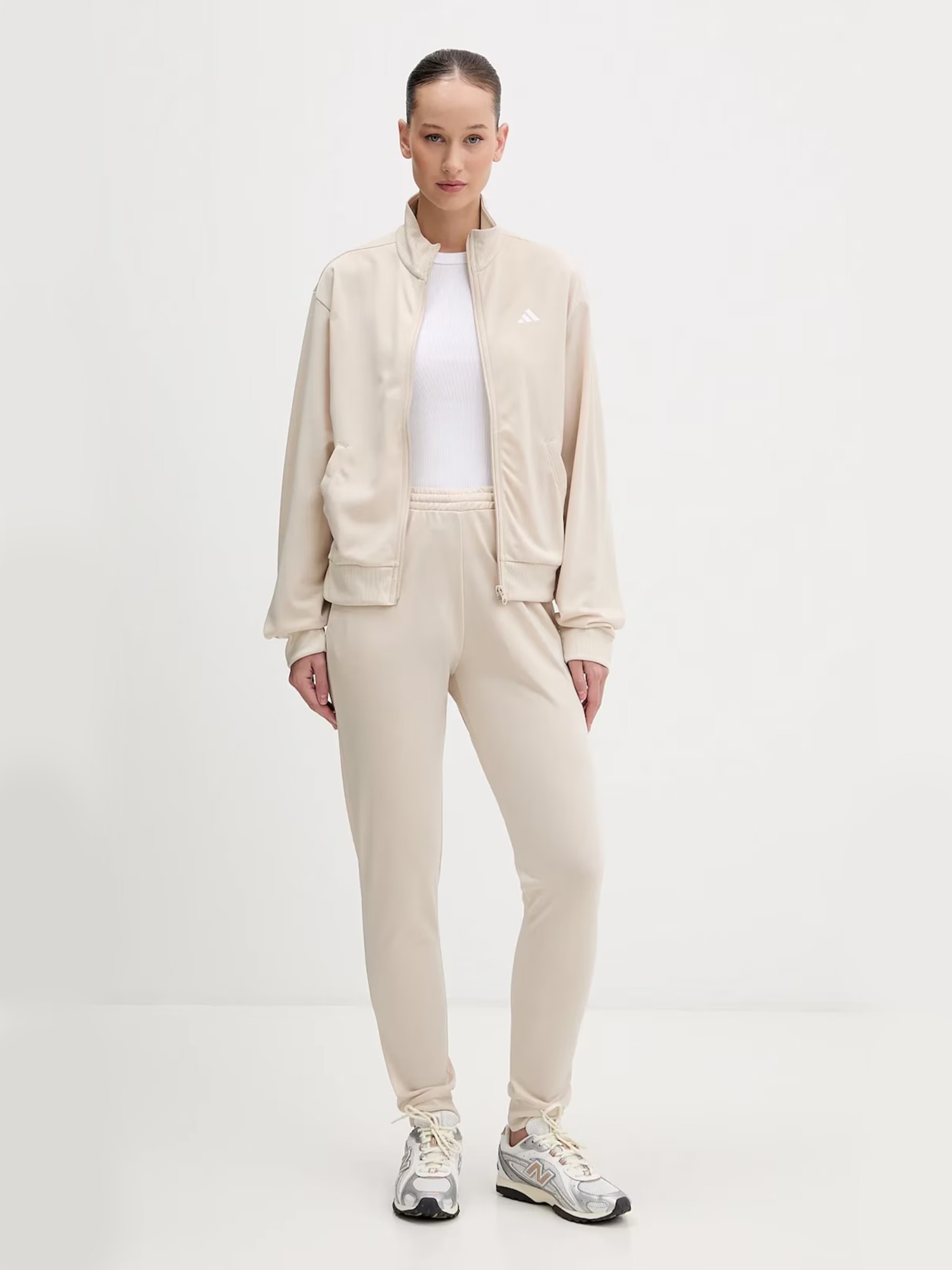 Костюм женский Adidas W FEELCOZY TS бежевый KB8459 изображение 2