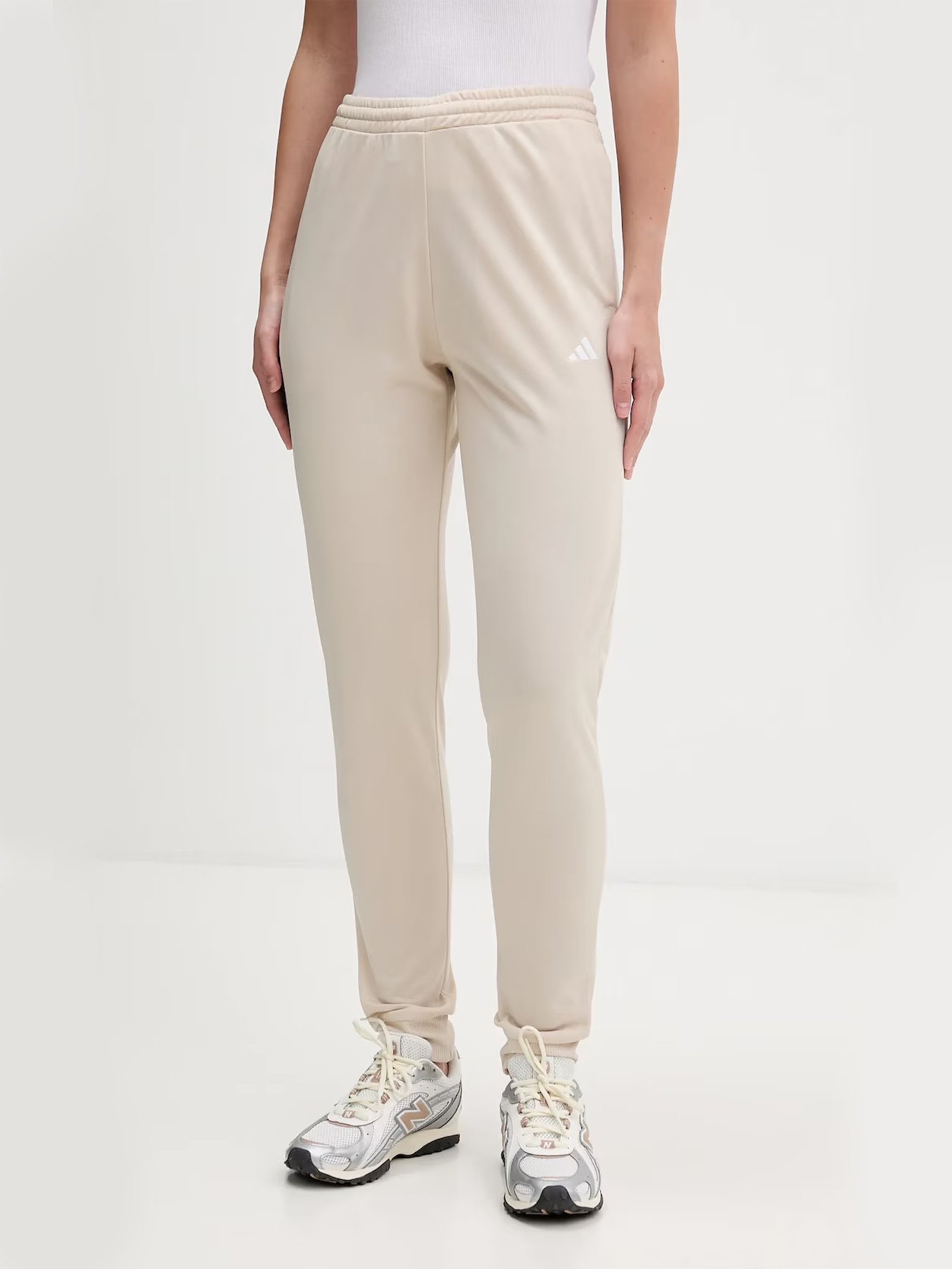 Костюм женский Adidas W FEELCOZY TS бежевый KB8459 изображение 4