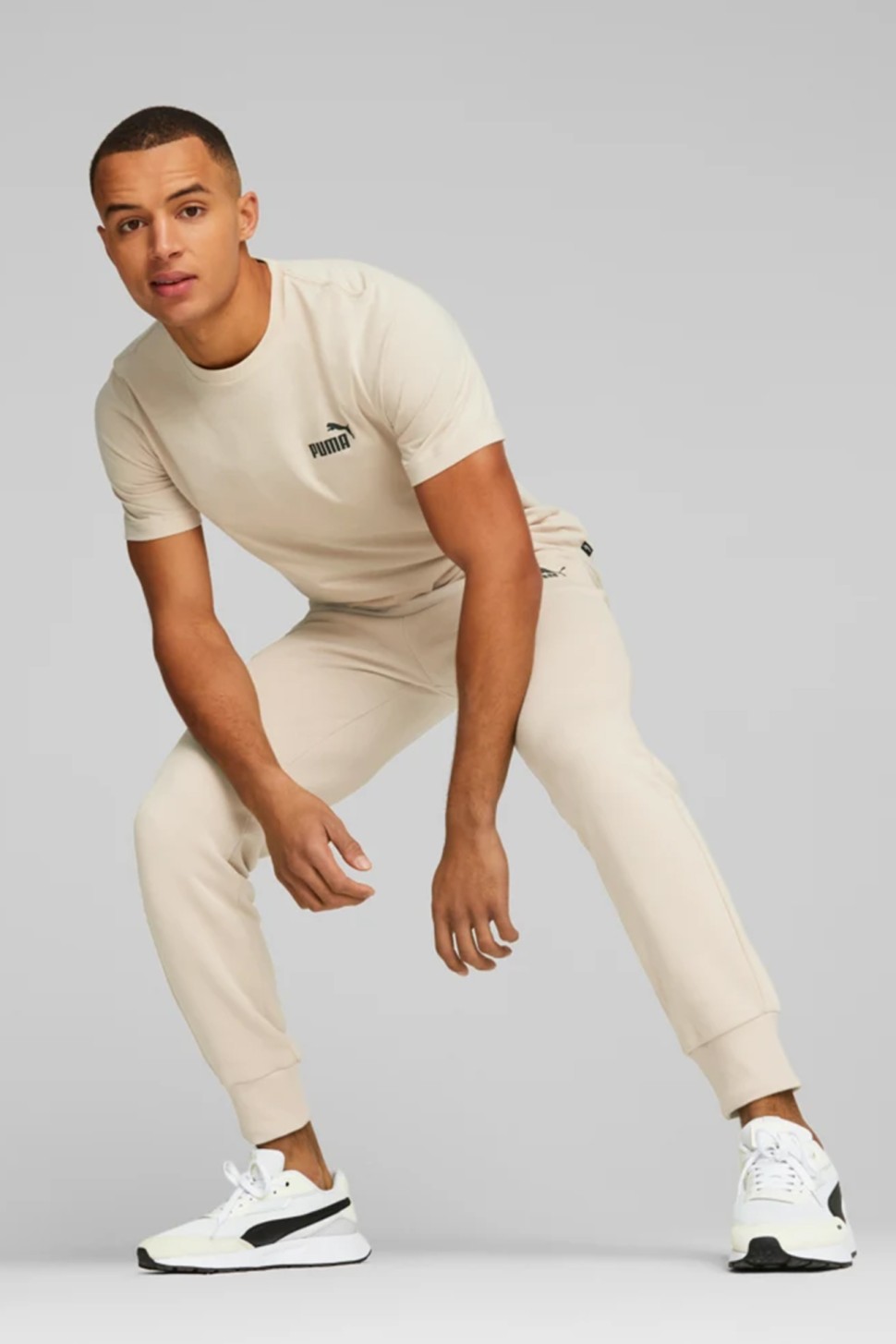 Футболка чоловіча Puma ESS Small Logo Tee бежева 58666985 — фото 4