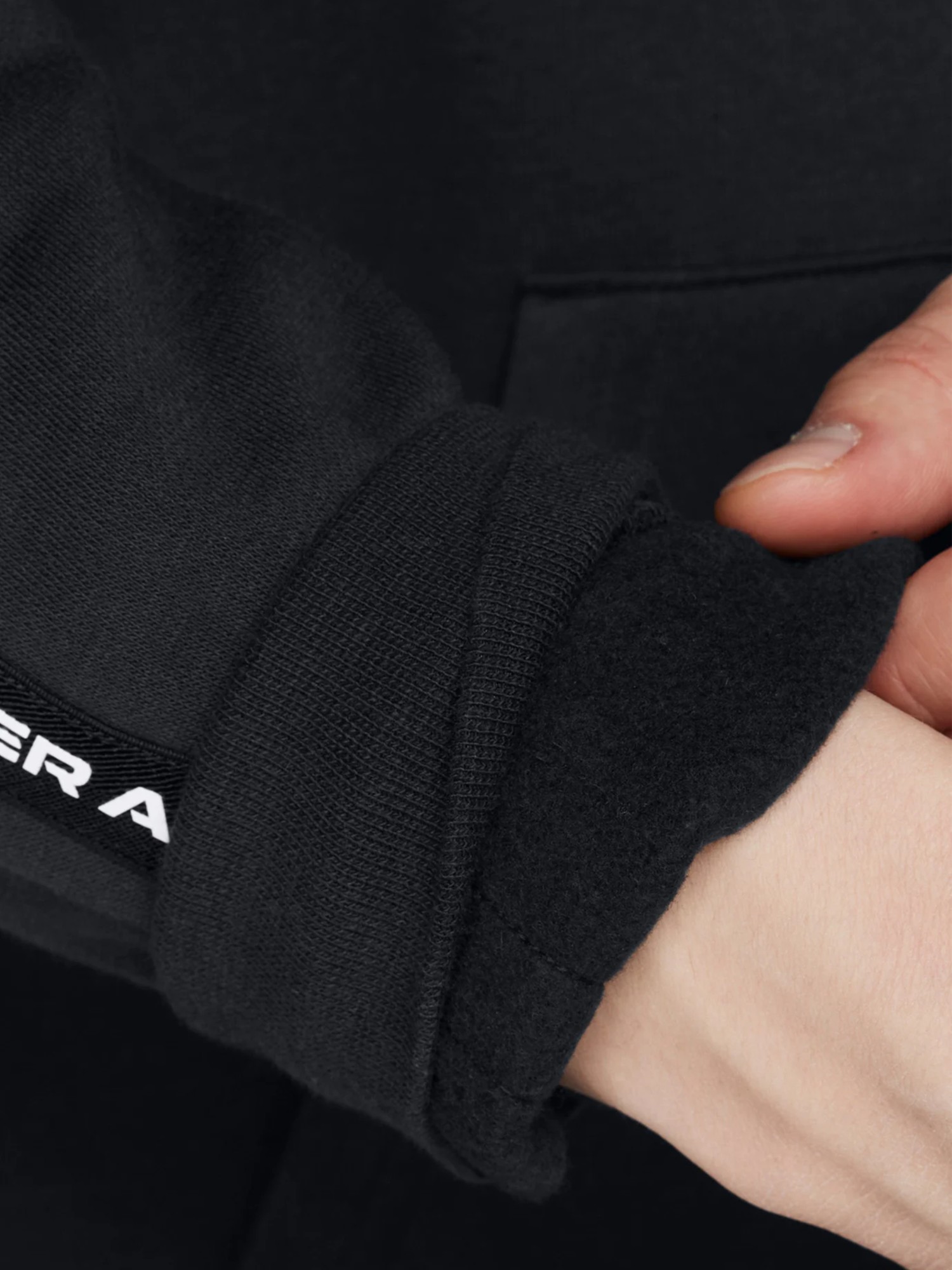 Толстовка чоловіча Under Armour UA Icon Fleece HD Taping чорна 1389356-001 изображение 5