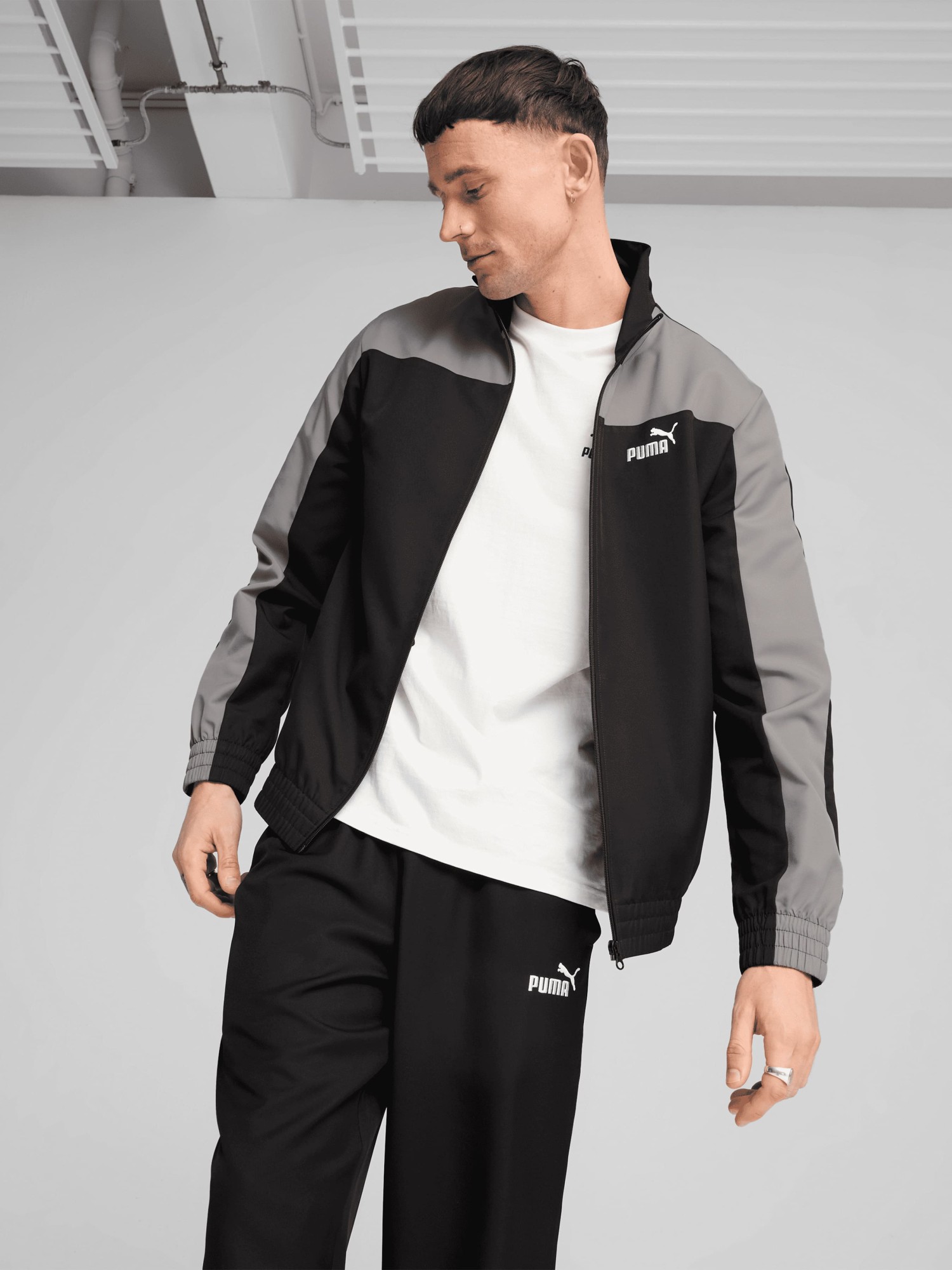 Костюм чоловічий Puma Woven Colorblock Tracksuit чорний 68485601 изображение 3