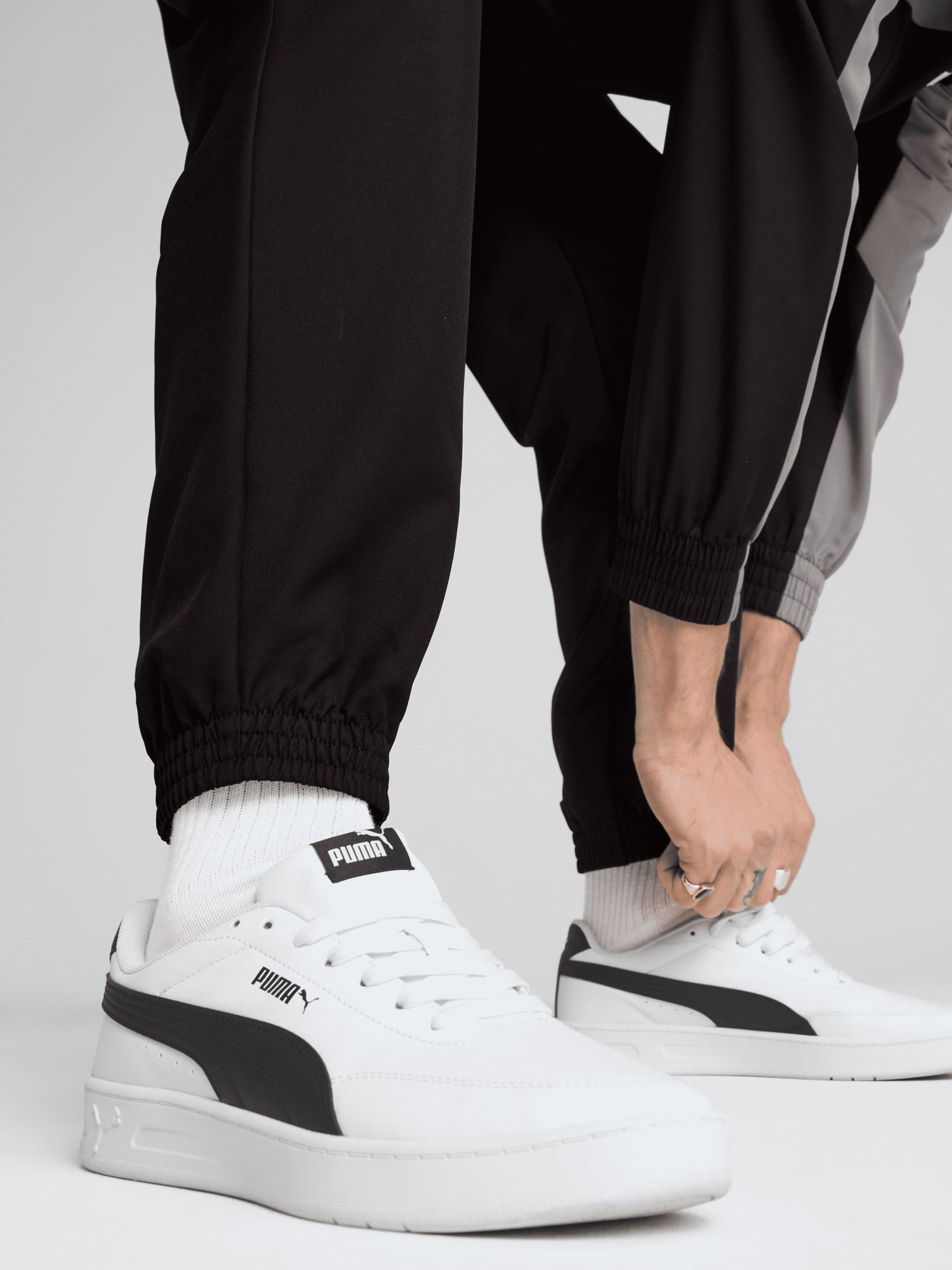 Костюм чоловічий Puma Woven Colorblock Tracksuit чорний 68485601 изображение 6